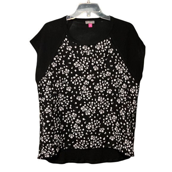 👍 2/$15 Vince Camuto Mixed Media Floral Tee - Picture 4 of 7